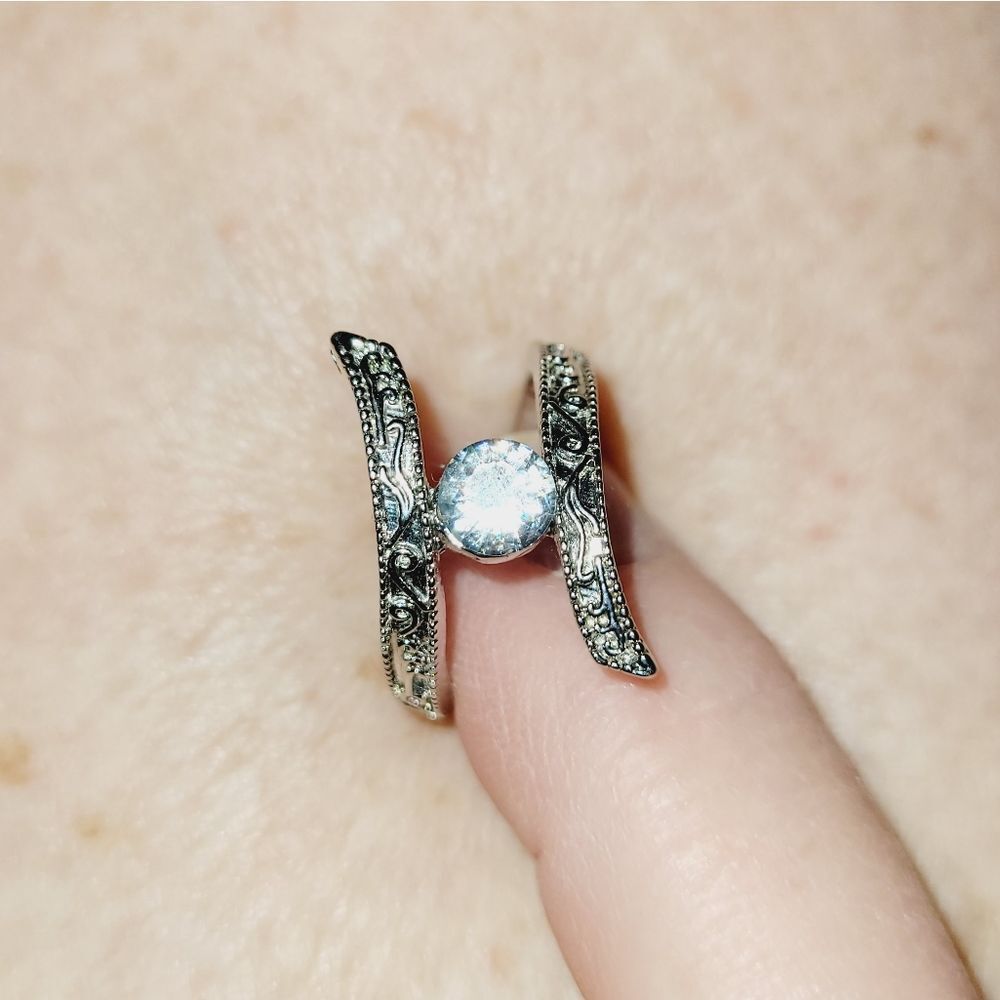 NWOT Silver plated Cocktail Ring Size 9.5